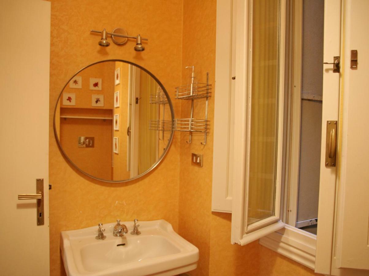 My Ponte Vecchio Apartment ฟลอเรนซ์ ภายนอก รูปภาพ