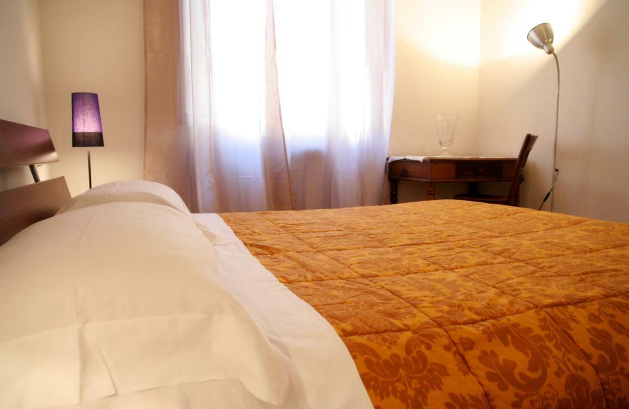 My Ponte Vecchio Apartment ฟลอเรนซ์ ภายนอก รูปภาพ